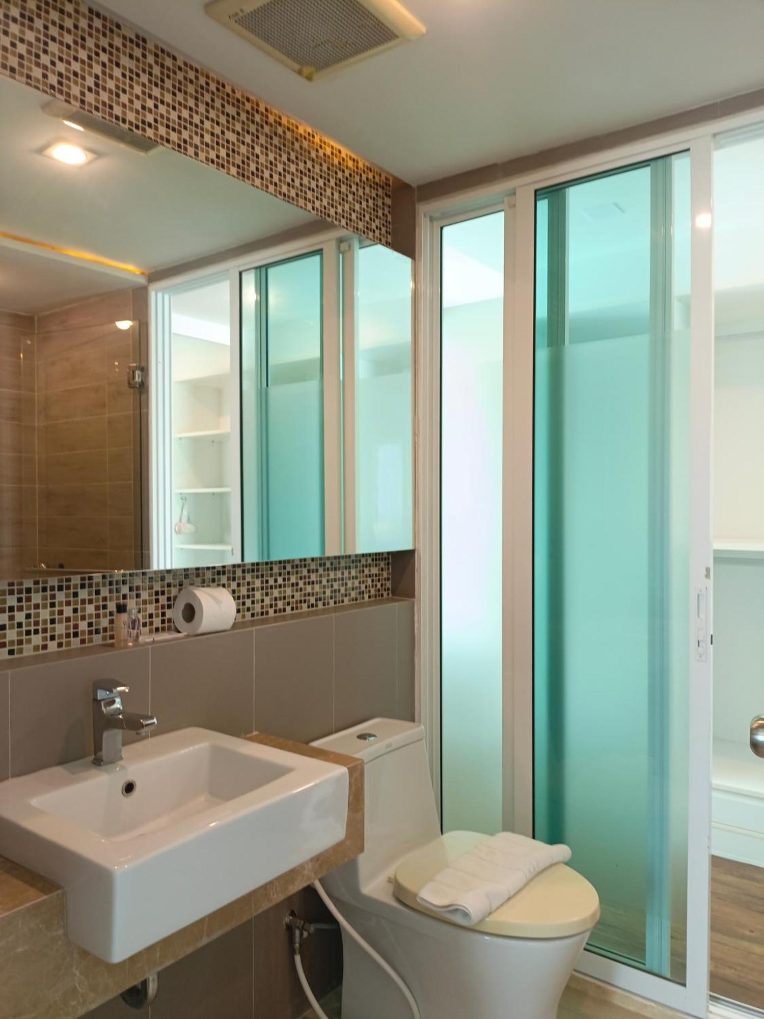 Wisdom Hotel & Residence Rayong Ngoại thất bức ảnh