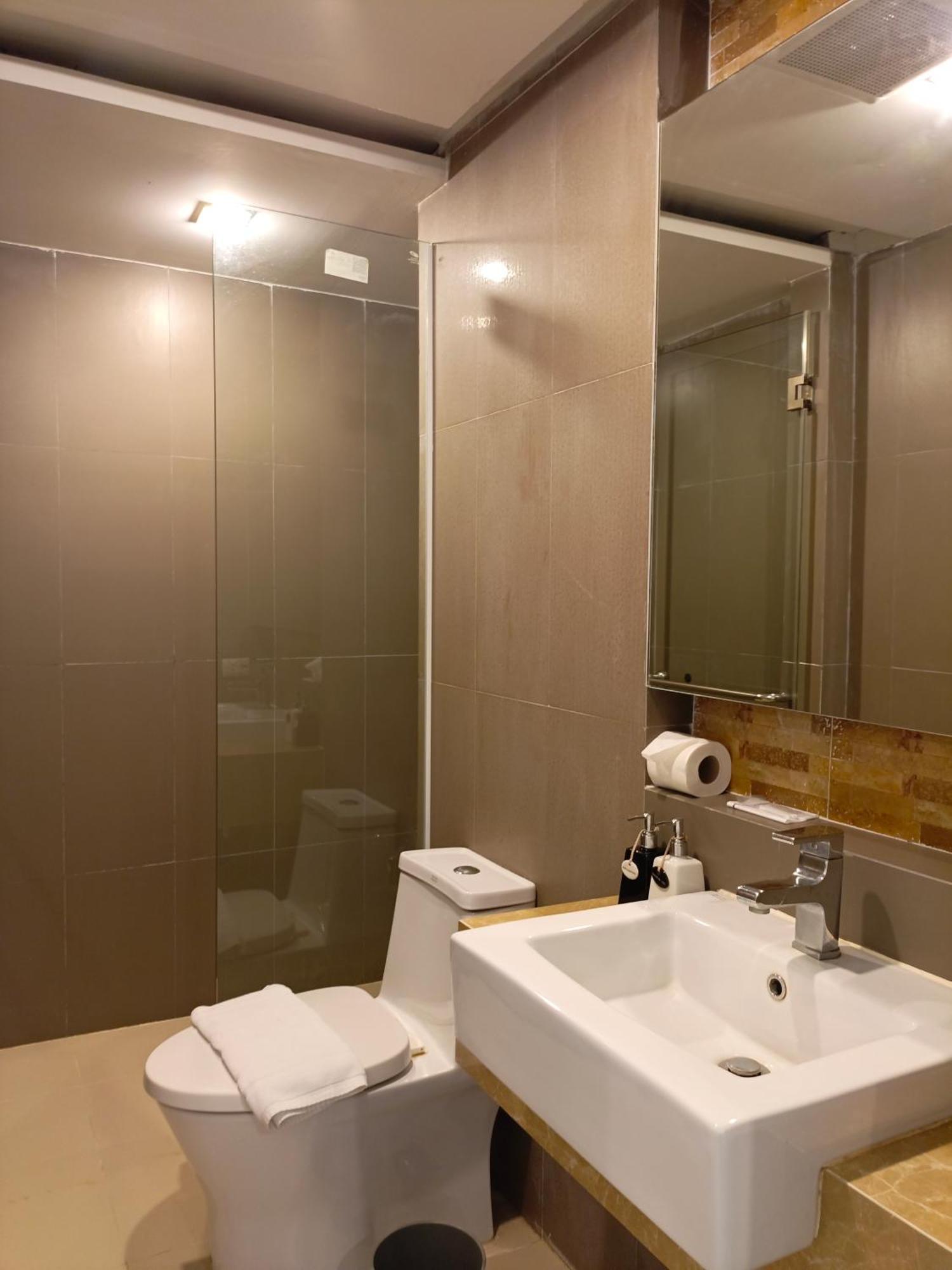 Wisdom Hotel & Residence Rayong Ngoại thất bức ảnh